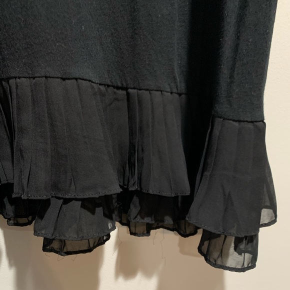 Banana Republic Ruffle Tee - Picture 4 of 4